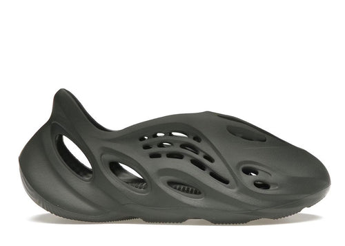 Yeezy Foam RNR Carbon | Soul Gallery