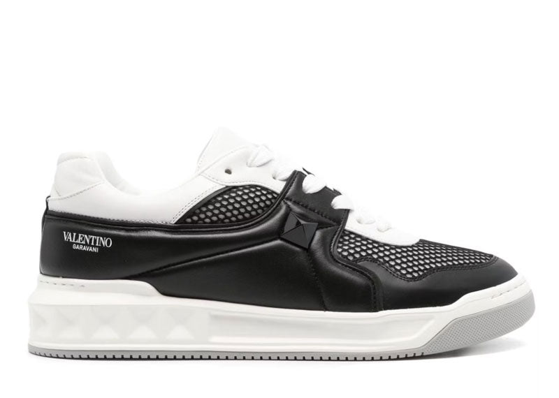 Valentino One Stud Low-Top Black White | Soul Gallery