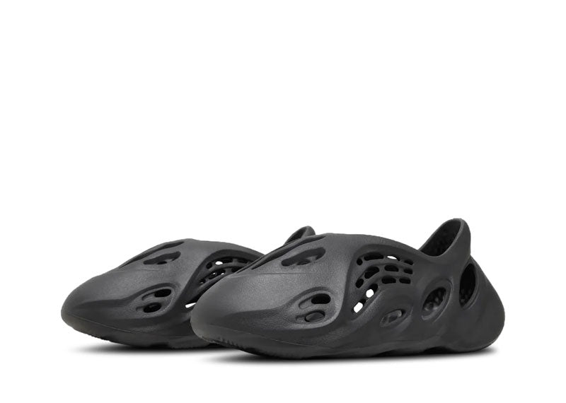 Yeezy Foam RNNR Onyx