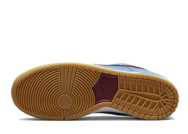 Nike SB Dunk Low Philadelphia Phillies