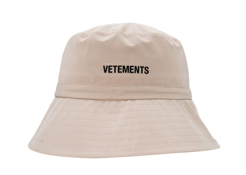 Vetements Bucket Hat Off-White