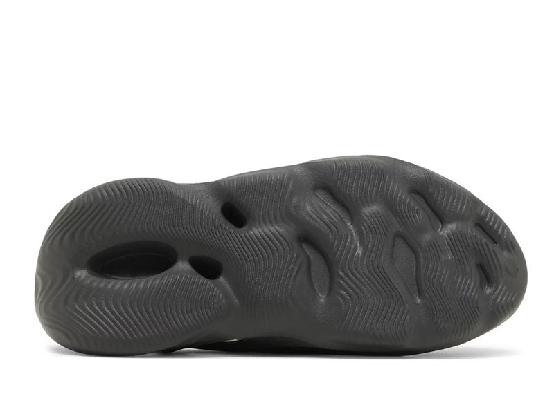 Yeezy Foam RNR Carbon