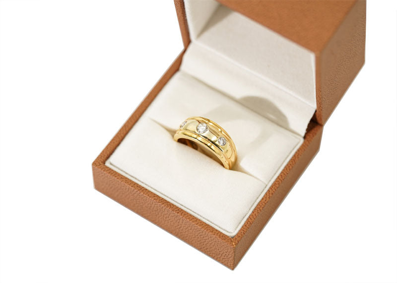 SOUL Tre Pietra 18ct Yellow Gold Ring