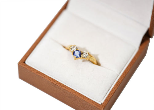 SOUL Tre Pietra Azzura 9ct Yellow Gold Ring